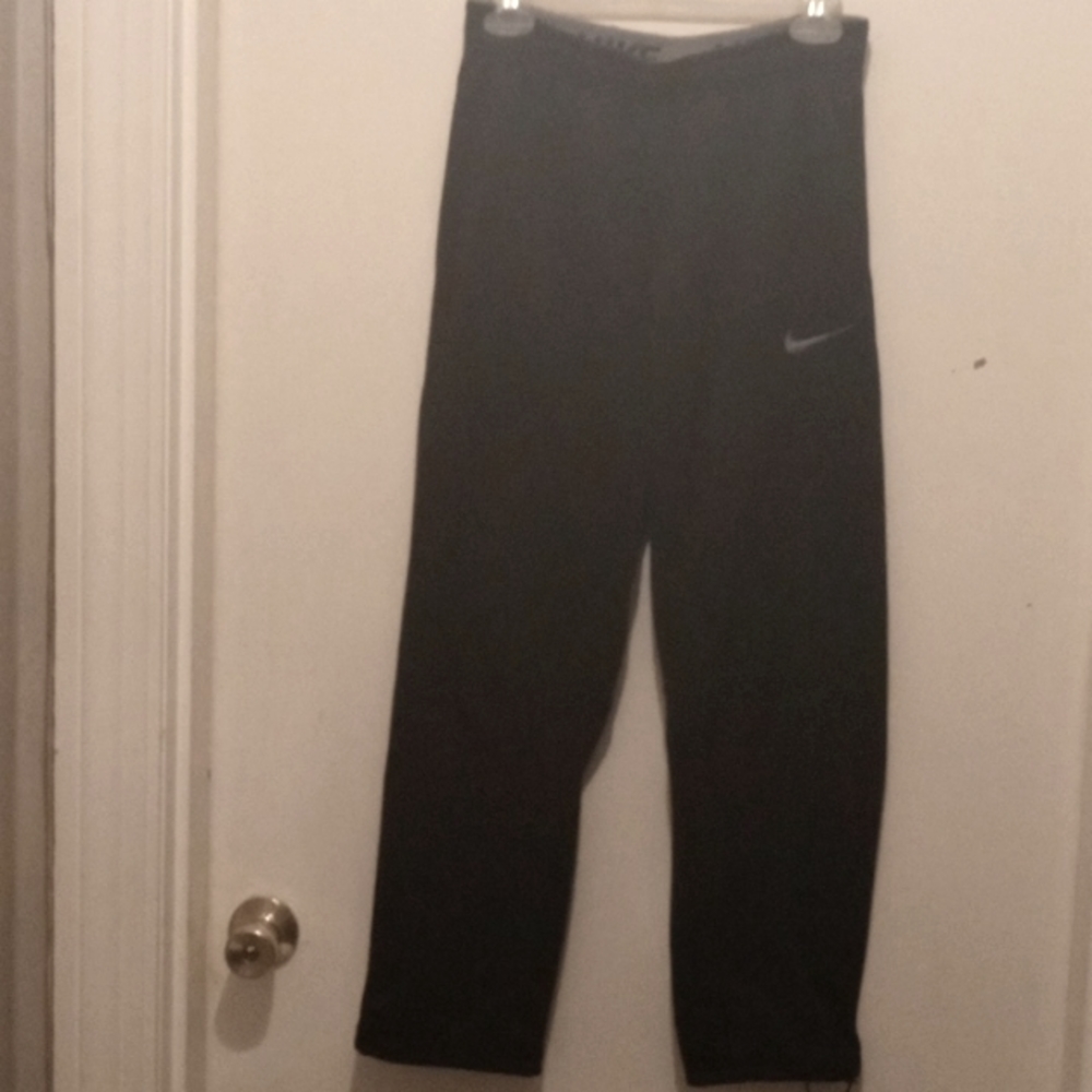 Nike Therma-Fit Small Size Mens